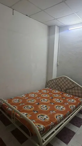 Cho Thuê Mặt tiền đường hồng bàng 819  phường bình tây. tphcm(  lúc trước là phường 9 quận 6)
