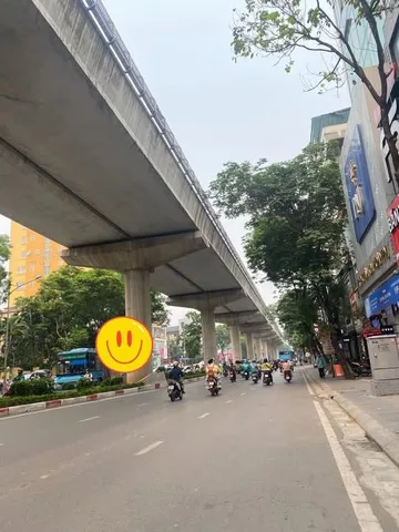 Phân lô Xuân Thuỷ - Duy Tân 63m2, 6 tầng, sát mặt phố, 18.5 tỷ