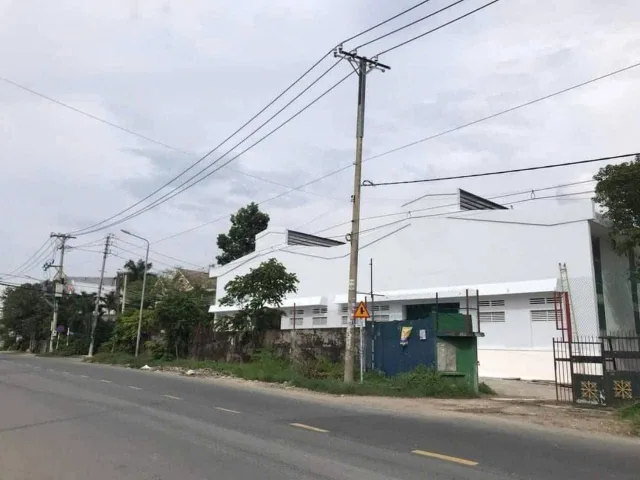 Bán kho xưởng Góc 3MT đường Dương Công Khi xã Tân Hiệp huyện Hóc Môn TPHCM, DT: 8320m2.