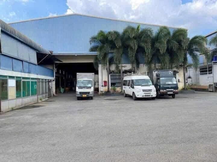 Bán kho xưởng 2ha8 mặt tiền nhựa đường xe Container trung tâm xã Mỹ Hạnh Nam huyện Đức Hòa Long An, DT: 28000m2.