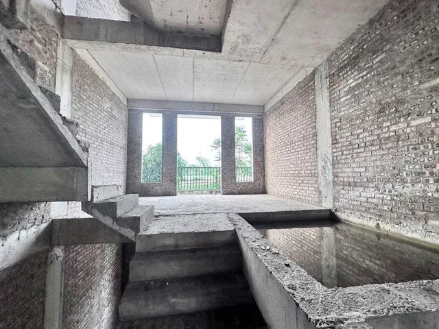 Bán Shophouse Vỹ Yến 70m2 Thô 5 Tầng, Mặt Đường Đê Nam Đuống - Đón Sóng Quy Hoạch Cầu Đuống Mới