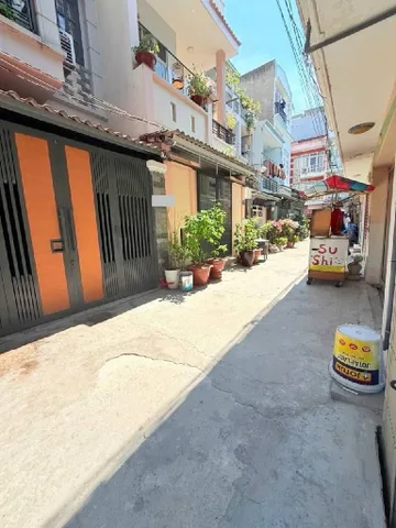 Nhà 3 tầng ngay Nguyễn Thị Thập cạnh Phú Mỹ Hưng; 30m2 4PN; cách HXH 30m