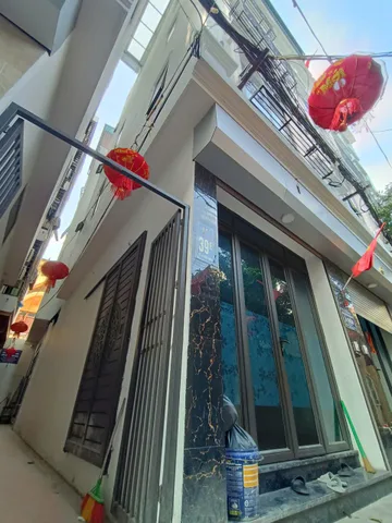 Nhà sát mặt đường Mậu Lương 5 tầng, 31m2 chỉ nhỉnh 7 tỷ