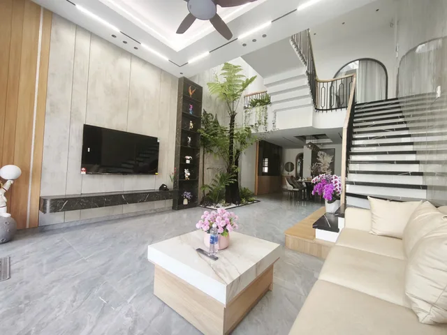 Căn đẹp hiếm tại Hoà Xuân – nhà mới, vị trí đẹp, giá tốt khó tìm- thiết kế hiện đại