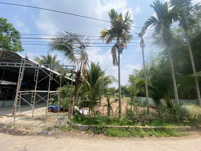 Đất định hoà
Diện tích 5 x 22 Thổ cư 60m (02 lô liền kề) 
Vị trí nhánh Nguyễn Văn Thành thông DX 068