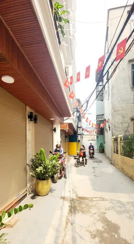 Bán nhà 128.3m² có sẵn 128,3m² thổ cư ngang 6m giá 22.99 tỷ tại Đường An Dương Vương Phường Phú Thượng