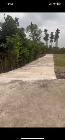 Bán 50 m Lâm Động ngay nhà văn hóa . Gần đường 9c và Tđc lâm. Ngõ 3.6m. L/h;076.231.9990 e Thúy