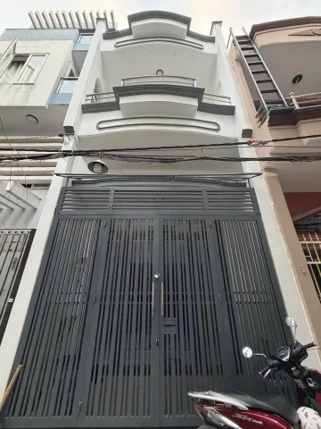 Nhà. Phú thọ hòa. Tân phú . Diện tích 40m² 4×10. Hẻm 5m .gần trung tâm . Gần xiu thị eone mail