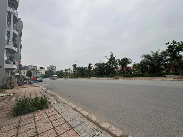 Mảnh đất mặt phố Lê Đại kinh doanh ô tô tránh