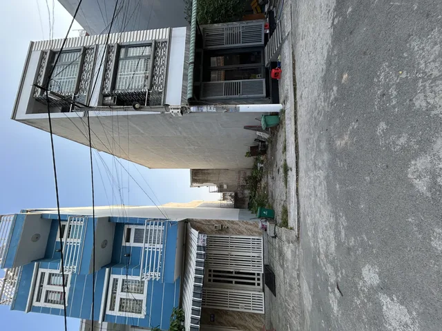 ĐẤT KHU PHÂN LÔ ĐỒNG BỘ - XE HƠI TRÁNH - NGAY VÒNG XOAY PHÚ HỮU, Q9. CHỈ 5.25 ĐỒNG.