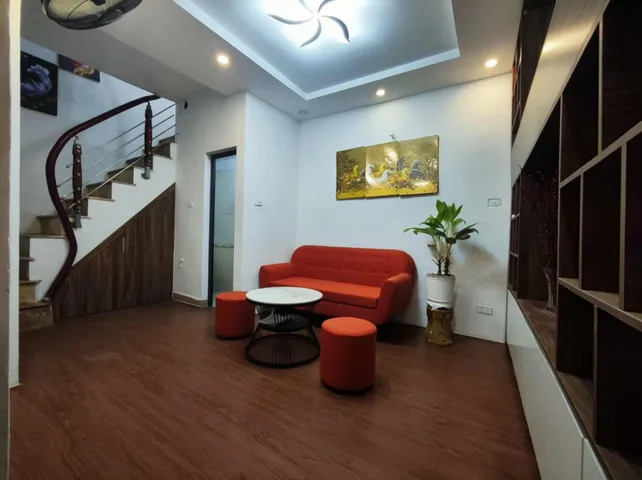 CHO THUÊ NHÀ NGUYÊN CĂN PHỐ LÁNG HẠ, BA ĐÌNH, 4 TẦNG, GẦN PHỐ, GIA ĐÌNH, Ở NHÓM…., 7.5 TRIỆU