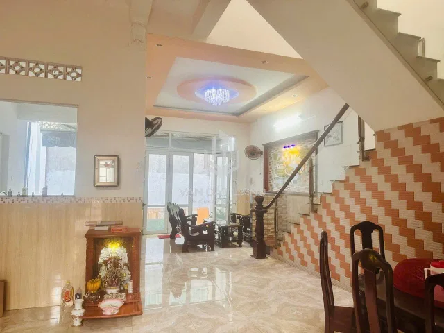 CẦN BÁN – NHÀ 2 MẶT TIỀN ĐƯỜNG 2/9 KẾ CHỢ LƯU CHÍ HIẾU – DT 371.9M² – DÒNG TIỀN 37TR/THÁNG – 20 TỶ
