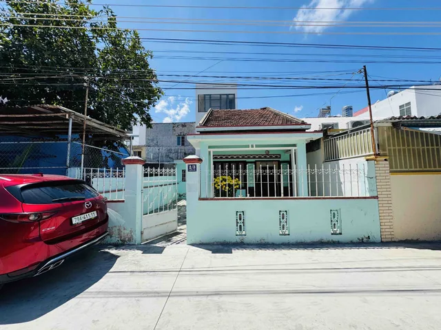 7,2 tỷ cho 111m2, ngang hơn 7m, có sân vườn ngay trung tâm Nam Nha Trang GẦN KĐT MIPECO