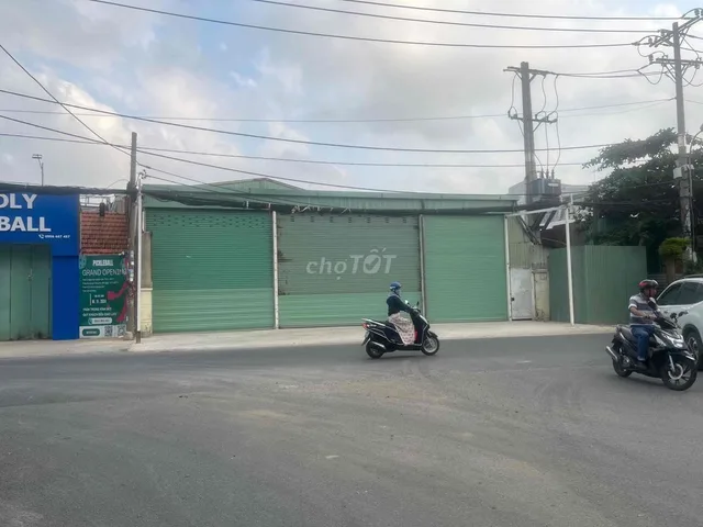 cho thuê kho xưởng 15m X 20m diện tích 300m2 đường 36m