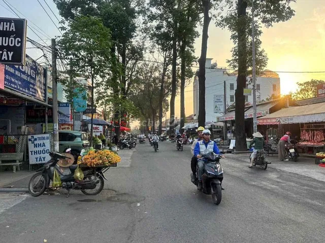 Cho thuê mặt bằng trục chính chợ phú mỹ thủ dầu bình dương