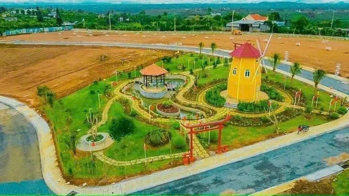 ngộp ! cần bán 120m2 đất trung tâm thành phố sổ sẵn