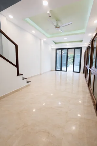 Bán gấp nhà gần BX MIỀN TÂY (80M2)ÔTÔ ĐỖ CỬA,GIÁ 6.6 TỶ ,Diện Tích lớn hiếm (100426).