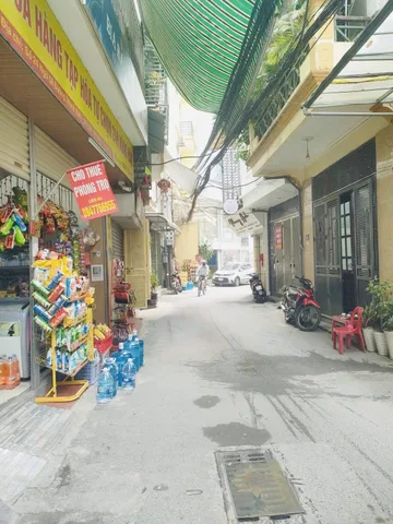 Bán nhà Thanh Bình 36m² full thổ cư ngang 3m giá 16.2 tỷ tại Đường Thanh Bình Phường Hà Đông 
(MUA/BÁN BĐS nhắn tin Zalo 0862299066)