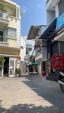 BÁN NHÀ PHẠM THẾ HIỂN QUẬN 8 – VIEW CÔNG VIÊN – XE HƠI TỚI CỬA
