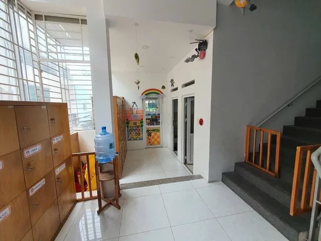 Bán nhà 5 Tầng Nhiêu Tứ Phú Nhuận