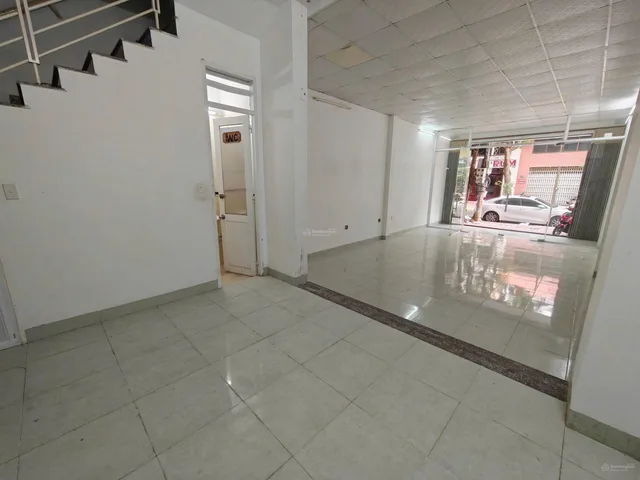 Cho thuê nhà 1 trệt 2 lầu, mặt tiền đường Nguyễn Oanh, phường 7, 9 phòng, giá 25 triệu/tháng