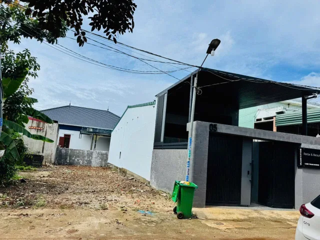 Bán đất 129.5m² có sẵn 55m² thổ cư ngang 6.0m giá 1.8 tỷ tại Xã Quảng Phú