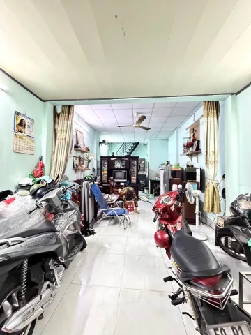 Nhà hẻm vườn lài . Phú thọ hòa .Tân phú. Giáp tân bình.q11.q10 . Khu vực xầm út