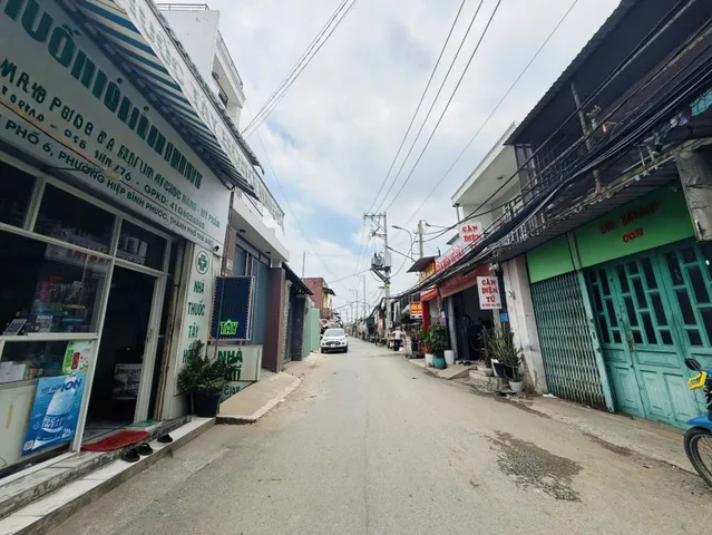 NGỘP BANK NHÀ ĐƯỜNG QL13, HIỆP BÌNH PHƯỚC - 130m2 - HẺM XE TẢI - GIÁ 7.8 TỶ TL