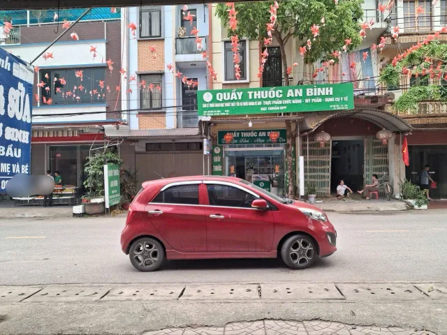 🏦 MẶT PHỐ KINH DOANH - DÂN XÂY 3 TẦNG - CÓ DÒNG TIỀN - 150M CHỈ HƠN 5 TỶ - QUANG TRUNG BẮC NINH