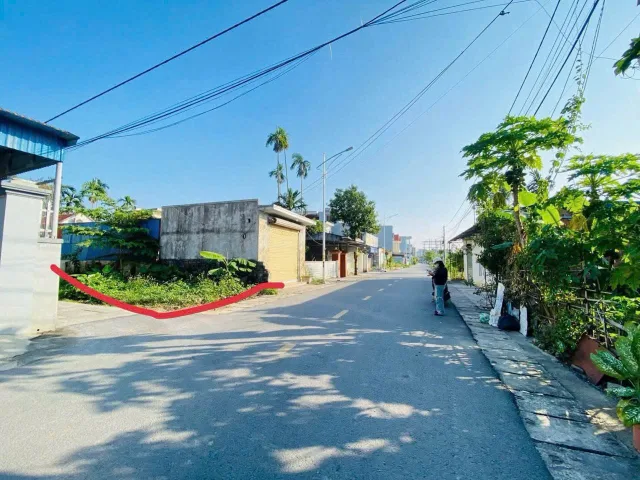 ✅Mặt đường liên thôn 4A - Tân Dương - P.Thuỷ Nguyên.l/h:076.231.9990 em Thúy 
🛑Lô góc 2 mặt tiền cực đẹp

DT : 73m2 - Ngang 5m
Hướng Tây Bắc 

👉Đường trước đất rộng 6,5-7m , trải nhựa cực đẹp 
👉Đối diện TĐC Đống Trịnh Tân Dương , cạnh quy hoạch đườ