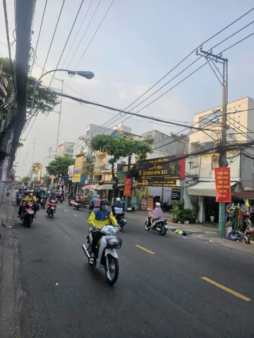 Mặt Tiền Đường Gò Dầu , Dt: 430m² full thổ cư ngang 6m giá 39.8 tỷ tại Phường Phú Thọ Hòa