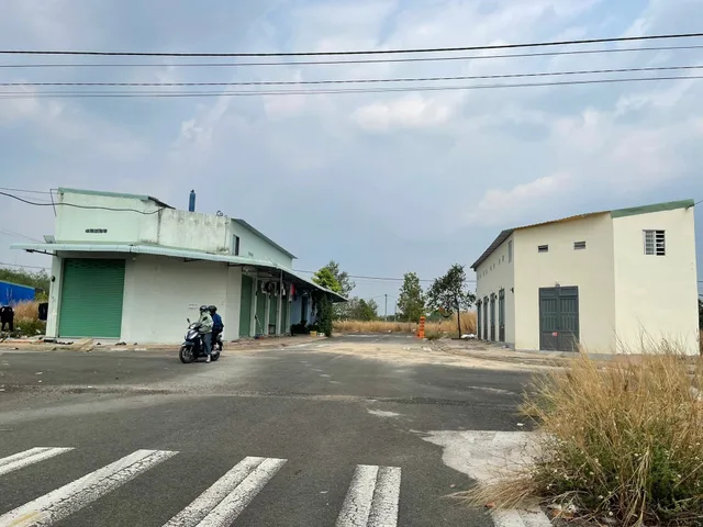 Đất chính chủ