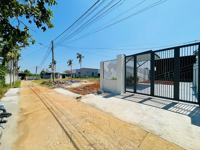 Bán nhanh căn nhà rộng dài sau chợ Ea kao 2km