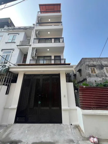 🔥 NHÀ 4 TẦNG 1 TUM THANH AM – LONG BIÊN – NGÕ Ô TÔ THÔNG – GIÁ 13,5 TỶ 🔥