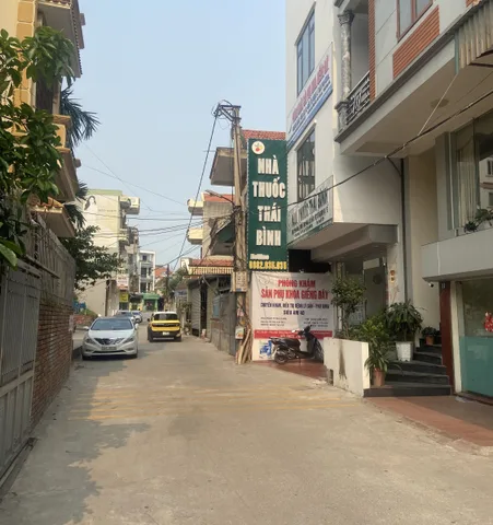 Bán nhà TP Hạ Long, cạnh bệnh viện Bãi Cháy, đường 2 ôtô dừng đỗ, kinh doanh. Giá 3.7 Tỷ