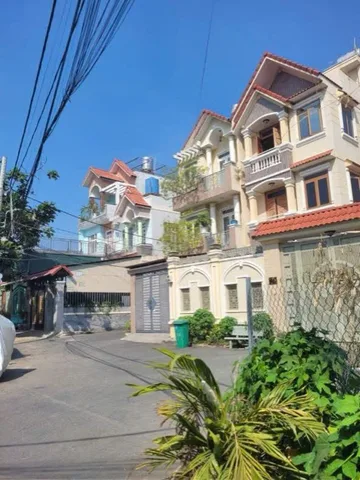 Nhà 3 Lầu 115m2 sân ôtô Quốc Lộ 13 gần KĐT Vạn Phúc Thủ Đức, Giá Tốt 8 tỷ