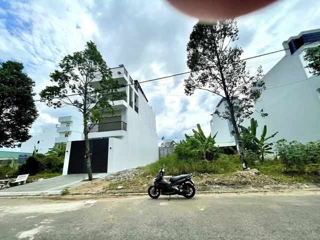 🍑BÁN NỀN ĐẸP Đs28 KHU 586 - Giá: 2 tỷ 950 triệu