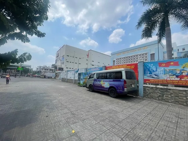 Nhà bán quang trung mới full nội thất , gần bv quang trung