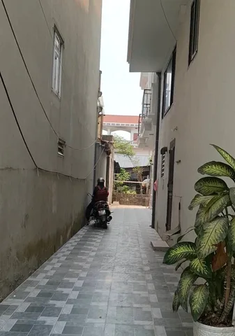 🏡 NHÀ MỚI XÂY XONG - 30M RA Ô TÔ TRÁNH -  TT. PHÙNG - 36M - 5 TỶ
