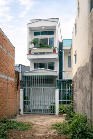Bán nhà 2 tầng trung tâm đường Nguyễn Trãi Ninh Kiều