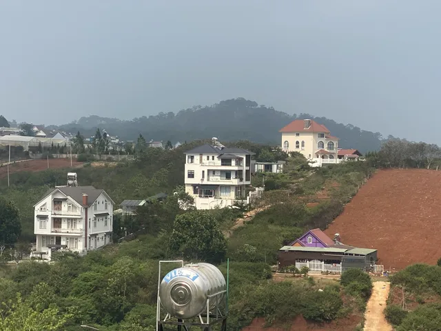 Bán nhà 211m² full thổ cư ngang 12m giá 11 tỷ tại Phường Lang Biang - Đà Lạt