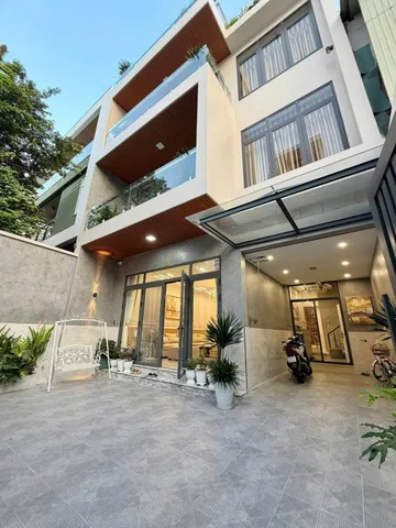 Chính Chủ bán BIỆT THỰ NGUYỄN CHÍ THANH Q5 – 160M² – 4 TẦNG THANG MÁY – FULL NỘI THẤT – 45 TỶ