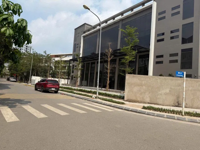 Bán đất TĐC Việt Hưng – Mai Chí Thọ – 90m² – MT 5m – đường ô tô tránh – view công viên – 22 tỷ