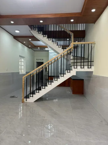Bán căn nhà 💰3 tỷ- Nguyên Tử Lực- P8 Đà Lạt- Sổ NNPQ 5 nhà- nhà mới xây kiên cố-🚘ngang 4m5