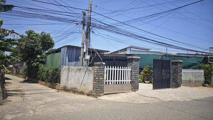 Nhà đất 2 mặt tiền siêu rộng siêu rẻ Liên Nghĩa