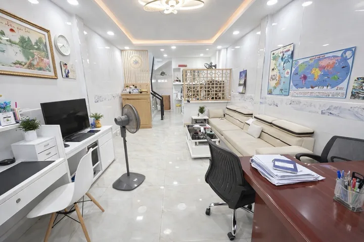NHÀ ĐẸP SÁT AEON TÊN LỬA  XE HƠI 5M  CHỈ 4 TỶ NHỈNH
