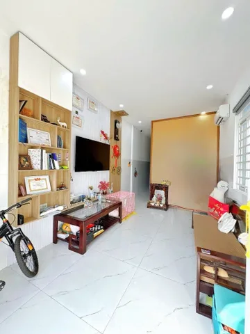 Ngay Lê Văn Sỹ - Đặng Văn Ngữ. Hẻm trước nhà 5m xây 2 tầng - 41m2, nhỉnh 6ty