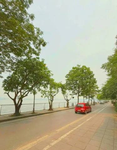 VỊ TRÍ ĐỘC TÔN NGUYỄN ĐÌNH THI – 1 NHÀ RA PHỐ – VIEW HỒ TÂY – GIỮ TIỀN ĐỈNH CAO