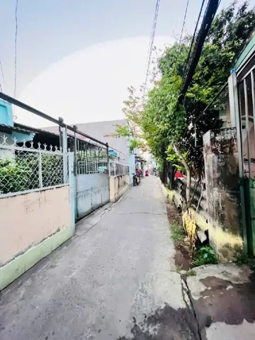NHÀ SÂN VƯỜN ĐẸP 3 PN, 100M2, GẦN CẦU KÊNH NGANG SỐ 3, P.15, QUẬN 8, KHÔNG QUY HOẠCH