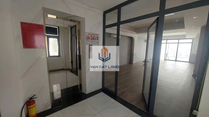 Cho thuê Nhà 1t5L, có thang máy.  giá 42 triệu mặt tiền Bình Giã Phường 8  Vũng Tàu